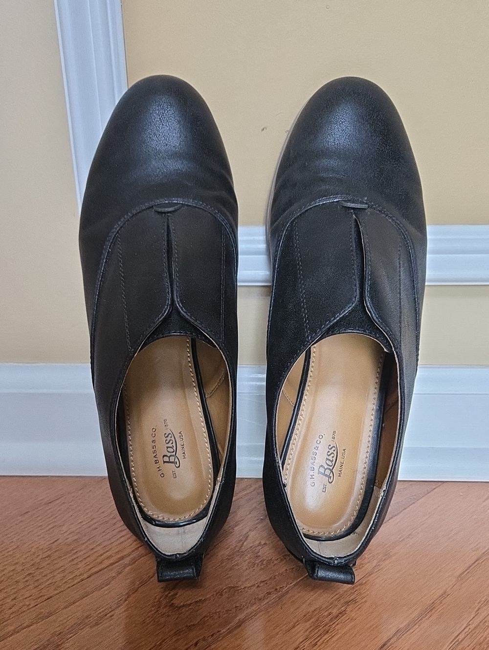 Bass Black Leather Slip-On Flats
